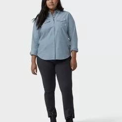 Stio Women's Ashton Chambray Shirt